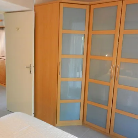 La Desirade Rdj Centre Port 아그